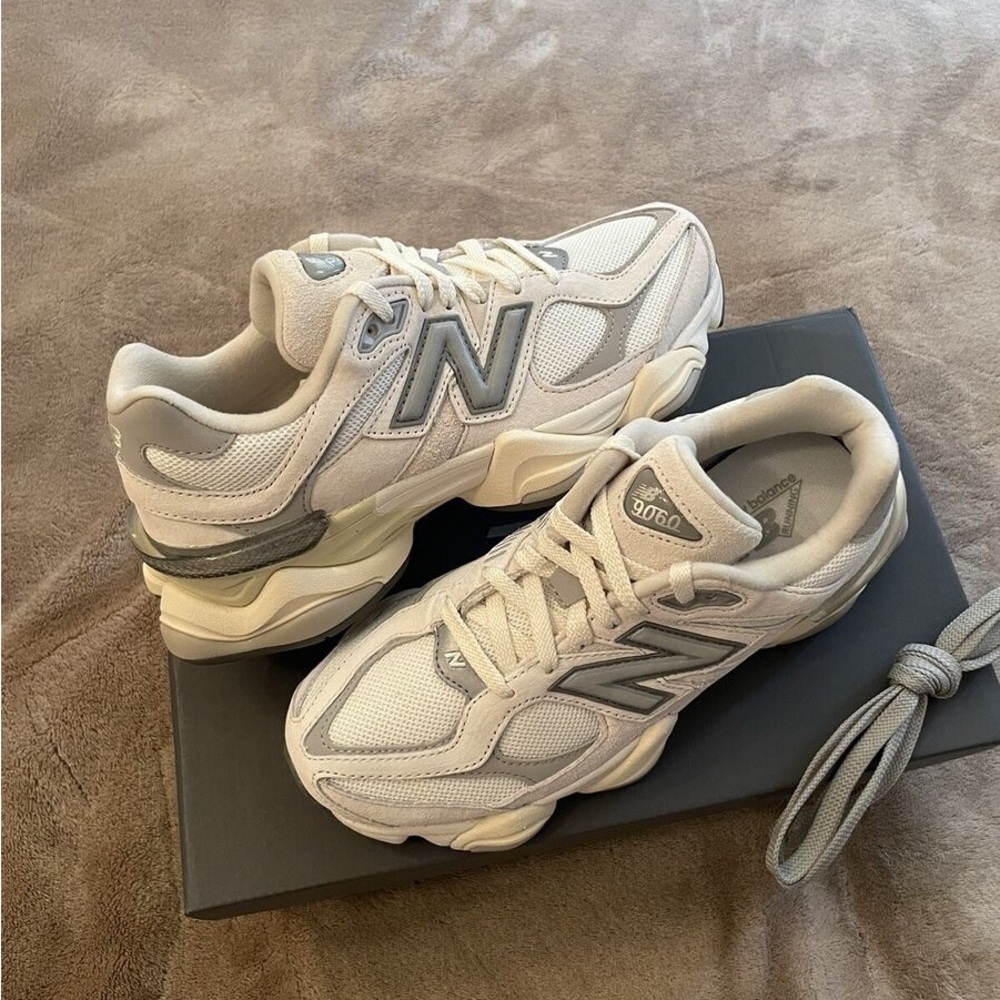 New Balance Sea Salt 9060 Sneakers